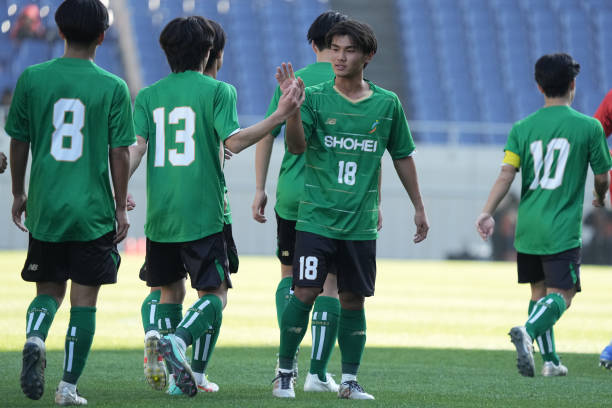 冠首球